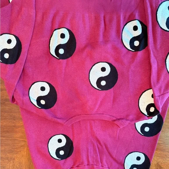 Dressed in LALA Be An Original, Baby Yin Yang Knit Set XL - Picture 6 of 9